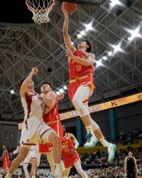 乐鱼体育官方网站-山西男篮92-90广厦 大比分1-0领先 巴里-布朗35分